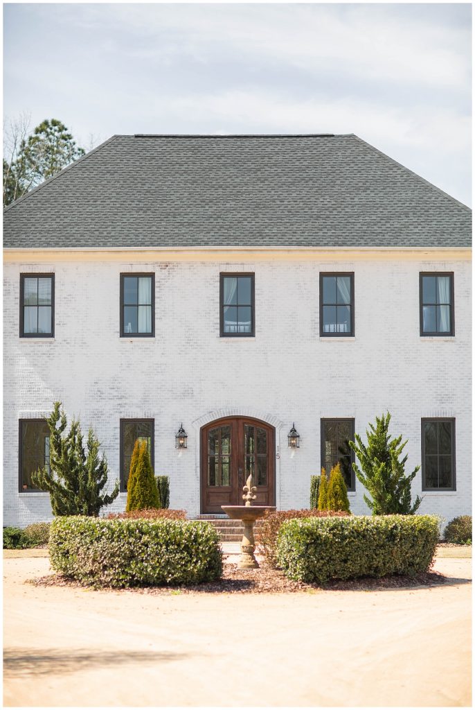 Spring Bridal portraits at a beautiful southern wedding venue.